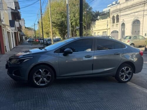 1 Chevrolet Cruze