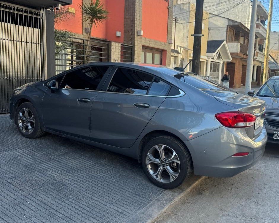 7 Chevrolet Cruze