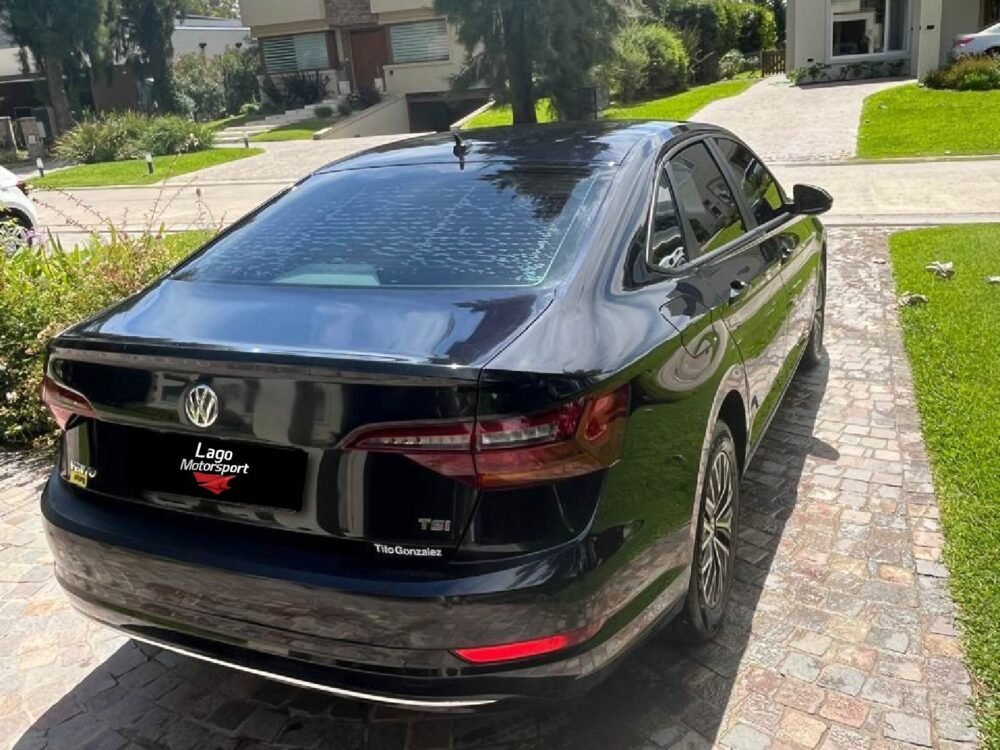Mobile Volskvagen Vento 2019 1.4 TSI